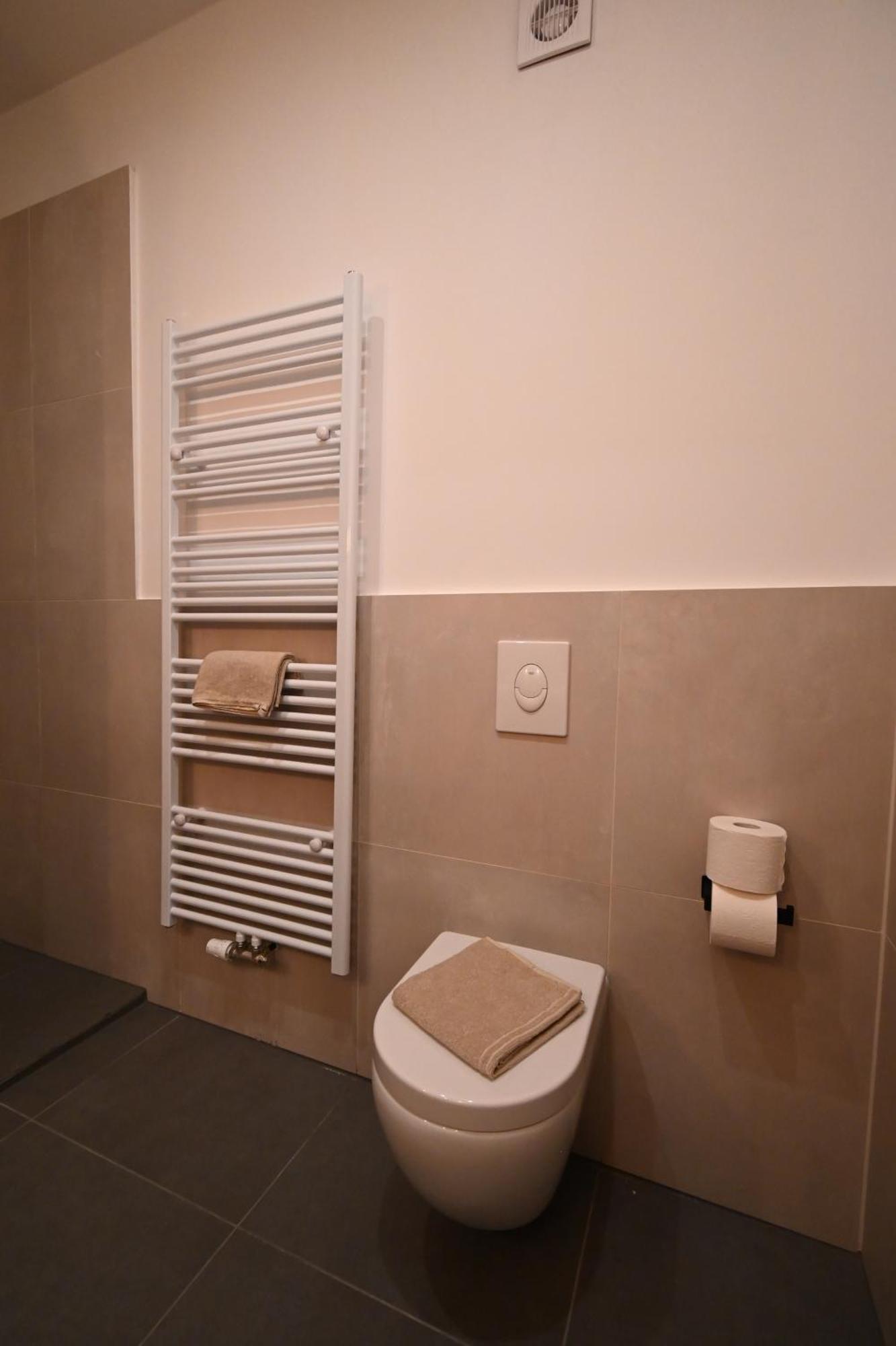 Stilvolle Wohnung In Wilmersdorf Berlin Ngoại thất bức ảnh